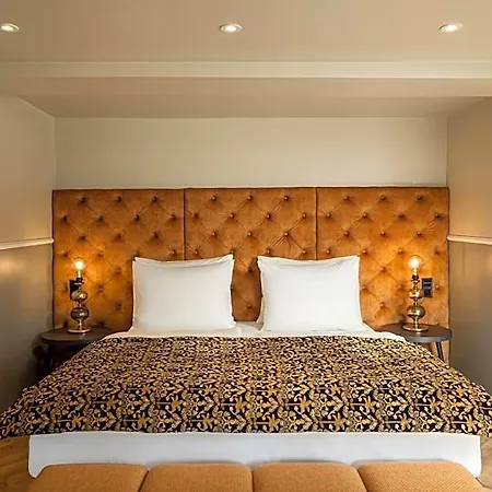 Maison Viktoria Hotel 4*